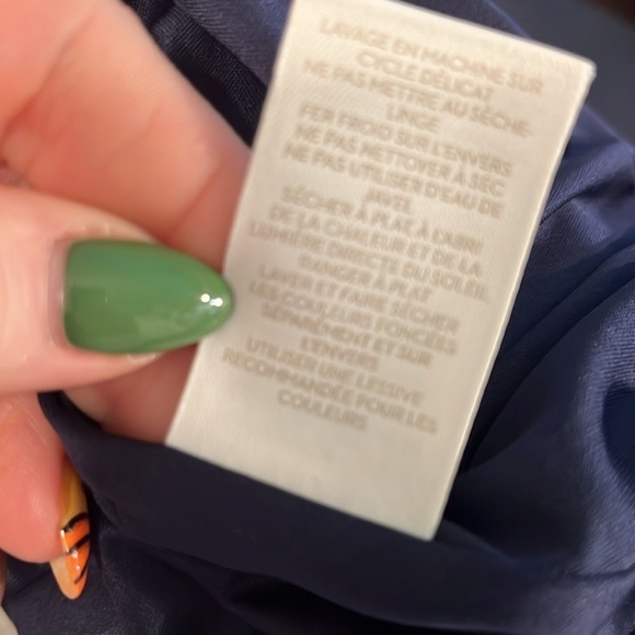 Boden “Alexis” Floral Dress Fluted Sleeves Button Detail Navy Size 6 Lined - Picture 11 of 11